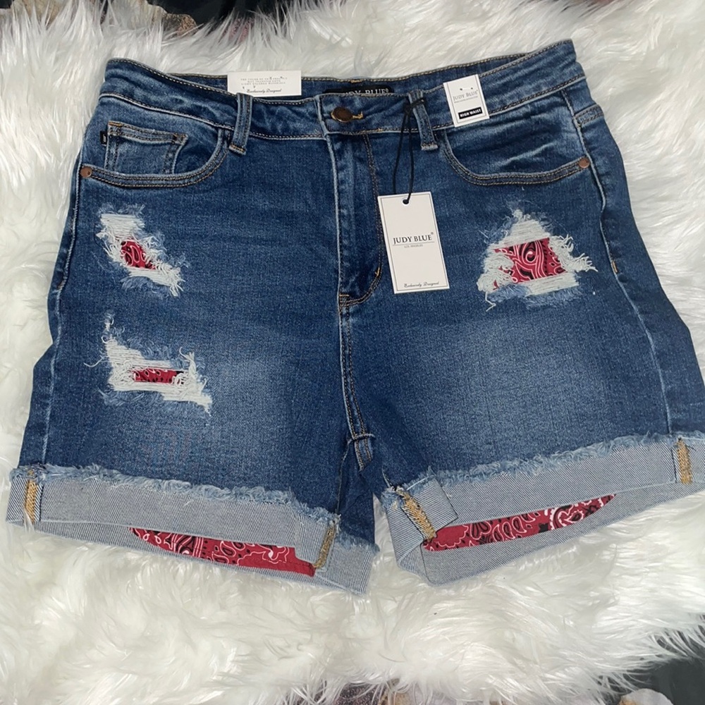 Judy blue shorts